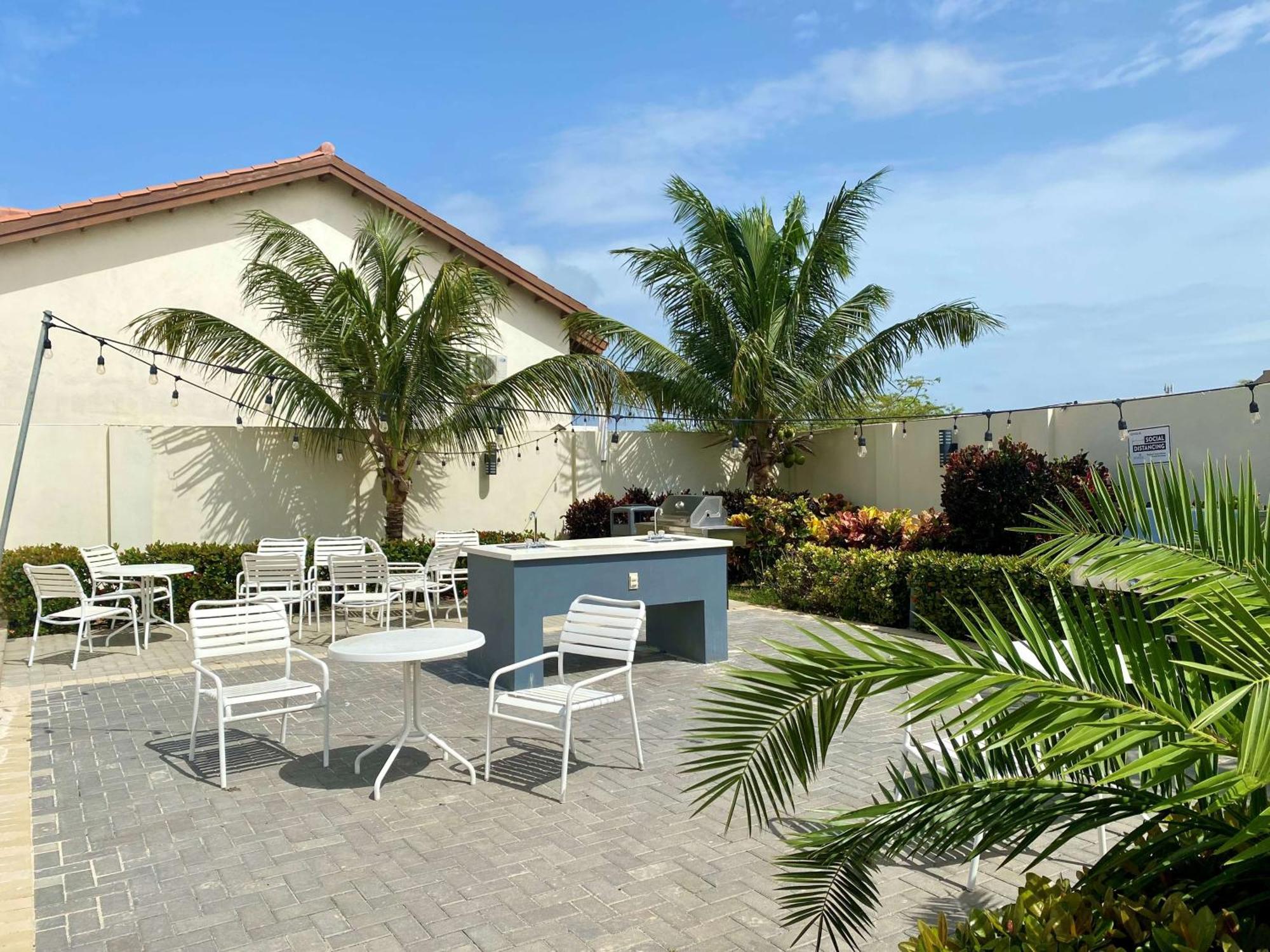 Aruba'S Life Vacation Residences - By Heritage Property Management Eksteriør billede